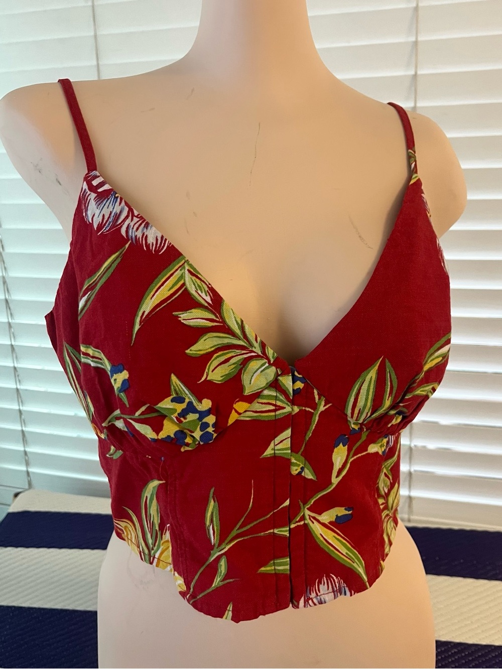 a new day Red Tropical Floral Spaghetti-Strap Crop Top